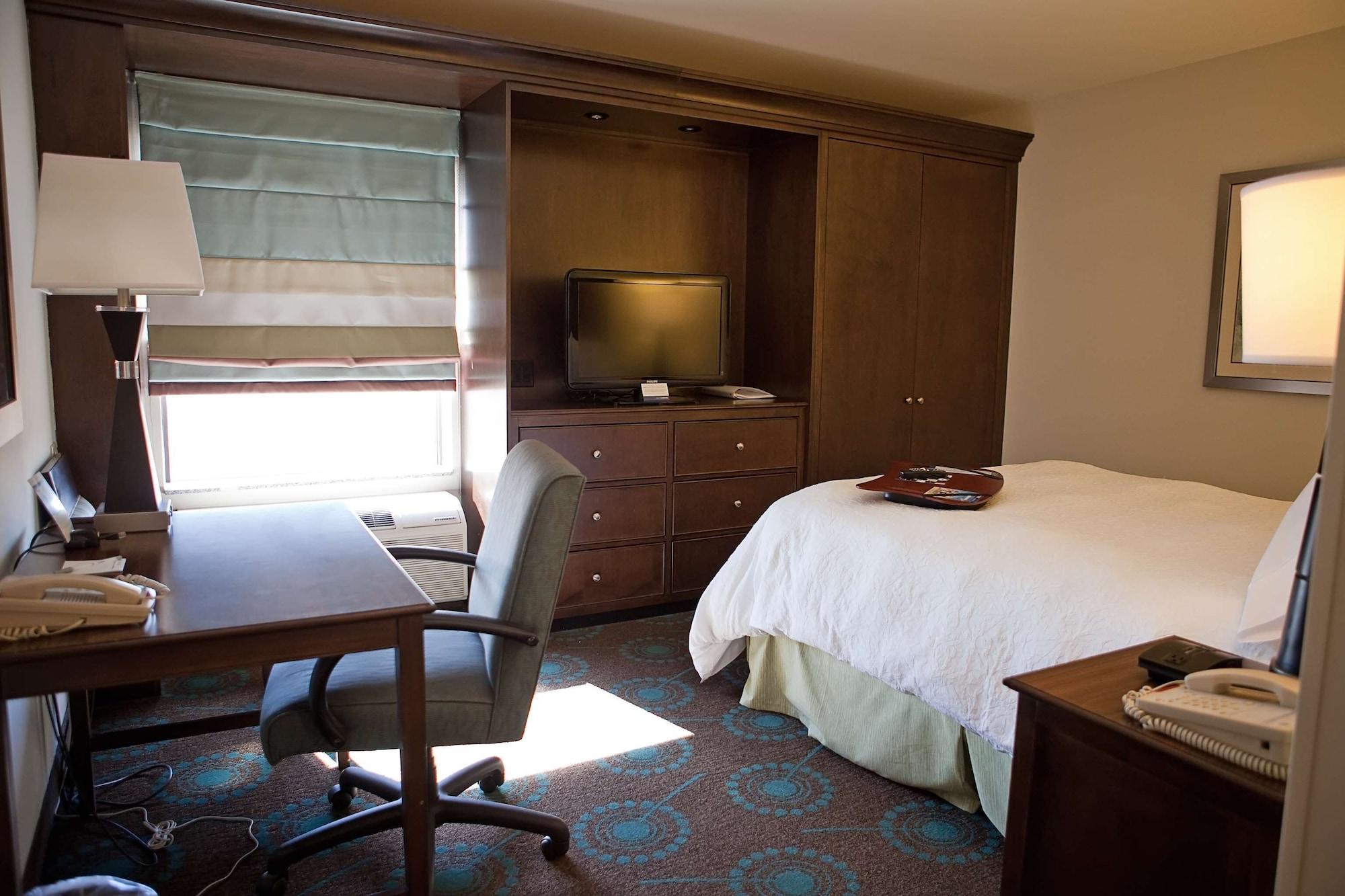 Hampton Inn Colby Kültér fotó